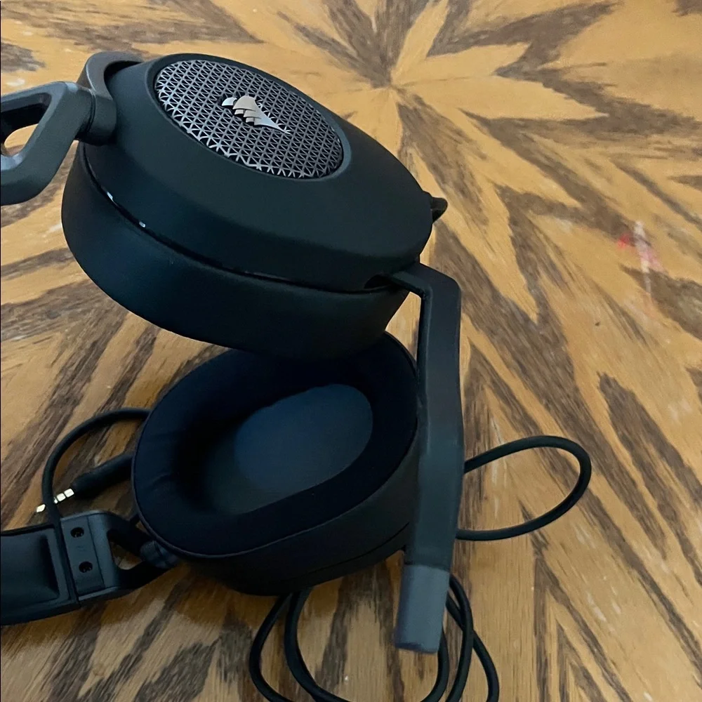 HS65 SURROUND Wired Gaming Headset — Carbon